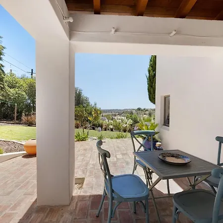 Casa Zimbreira Villa *