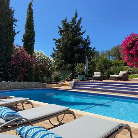 Casa Zimbreira Villa